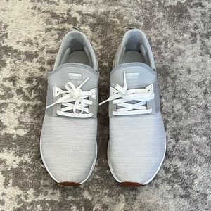 New Balance Womens Nergize V3. Light grey! Size 9.5. WORN TWICE